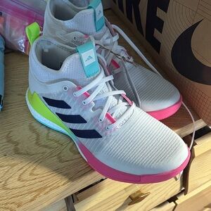 Adidas Women's crazy flight mid